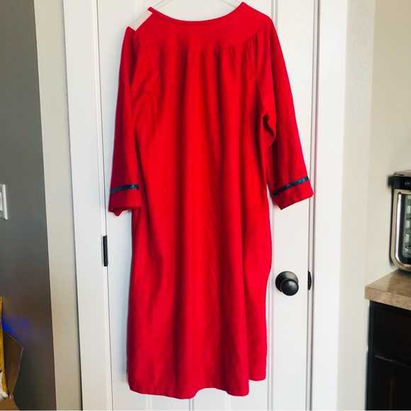 Heather Collection - Magenta Vintage Robe - Picture 7 of 7